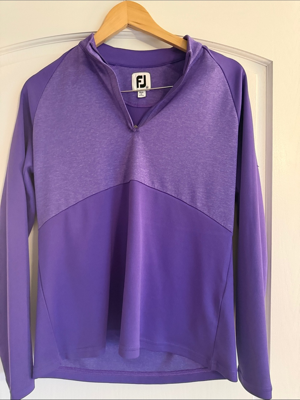 Foot Joy Women’s purple long sleeve quarter zip